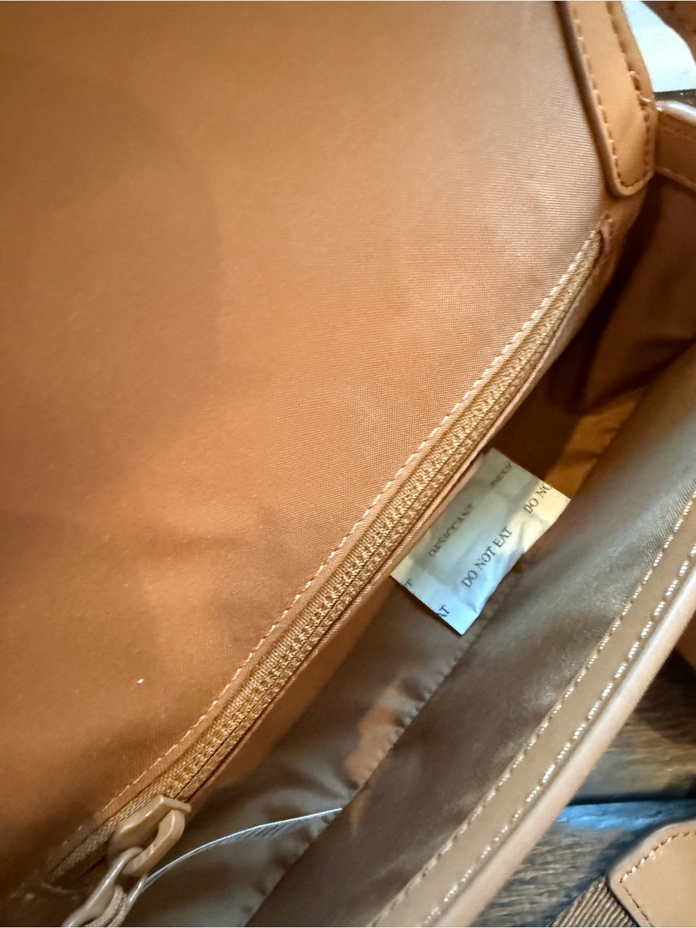 lululemon athletica Tan Leather Shoulder Bag with Detachable Coin Pouch - NWT - Picture 5 of 5